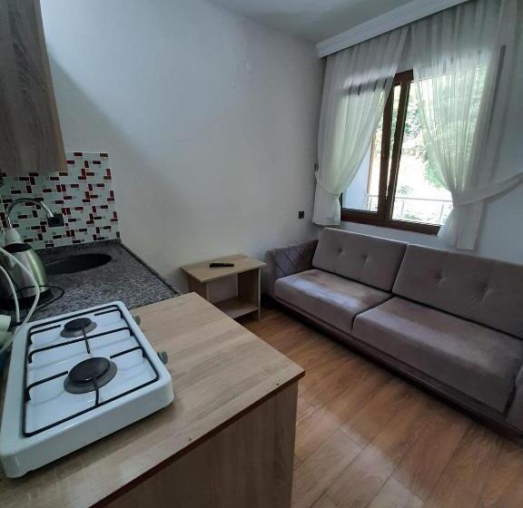Quarto Deluxe com Sacada, Elegant Residence