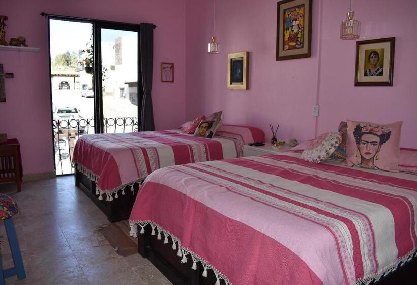 Quarto Deluxe, Itzae Antigua San Miguel De Allende Dog Friendly
