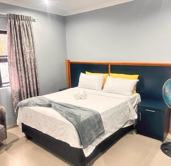اتاق لوکس, Malaika Guest House