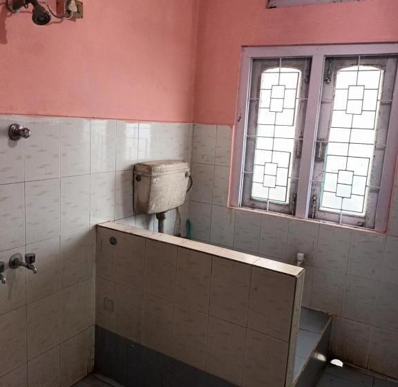经济房, Suryalaxmi Guest House