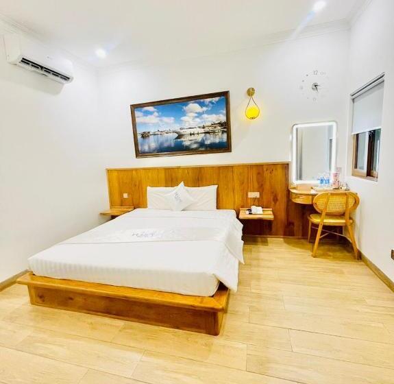 اتاق استاندارد با تخت بزرگ, Holiday