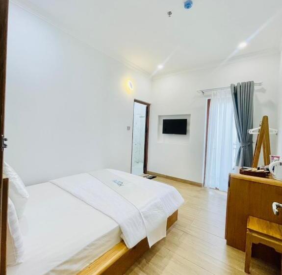 اتاق استاندارد با بالکن, Holiday