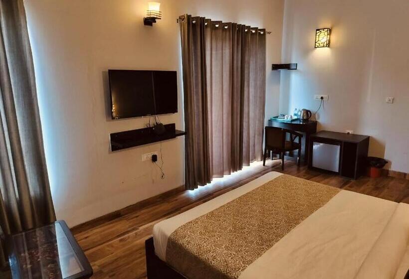 סטודיו סטנדרט עם מרפסת, Shivay Adventure  Vrindavan