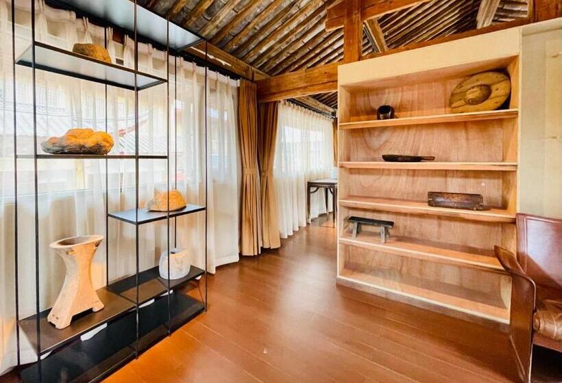 Cameră Superior cu Priveliște către Munte, Qushe Snowy Mountain View Art B&b
