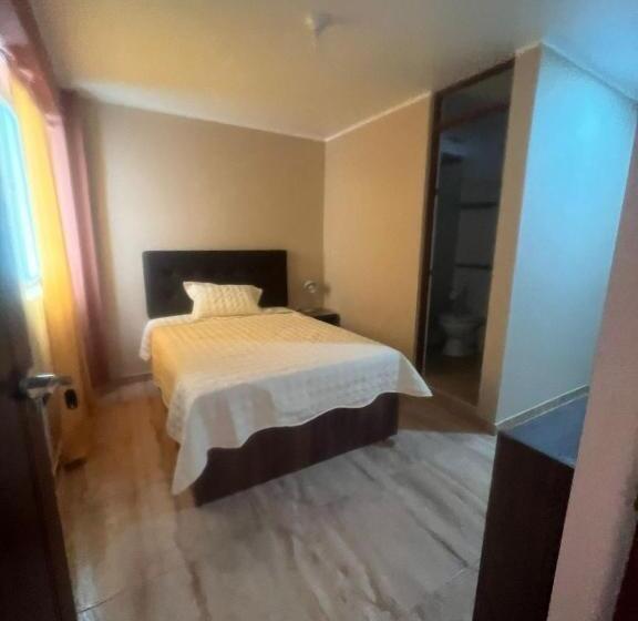 اتاق استاندارد, Cardos Hostal