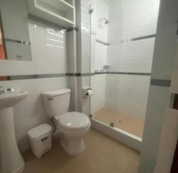 اتاق استاندارد, Cardos Hostal