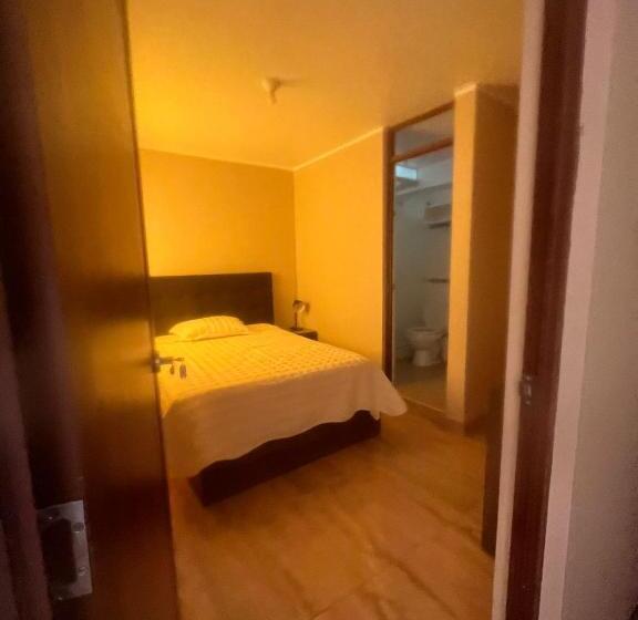 اتاق استاندارد, Cardos Hostal