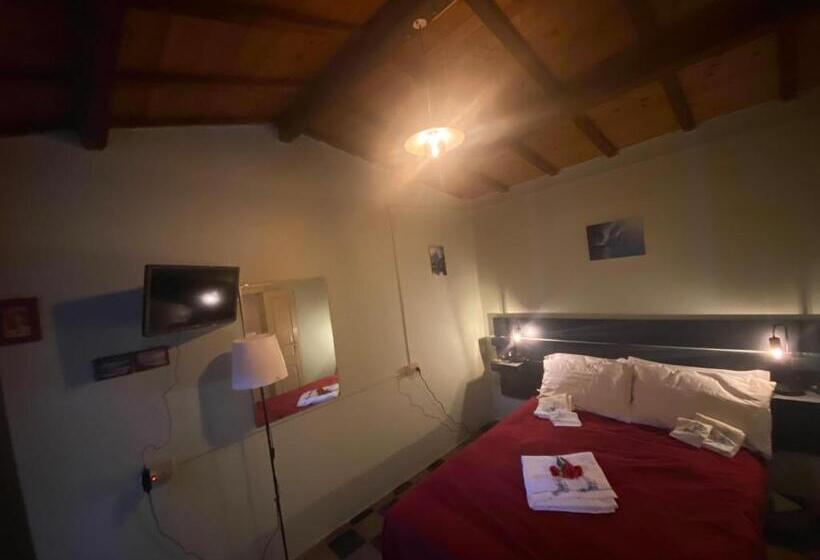 اتاق اکونومی, Peppina Home