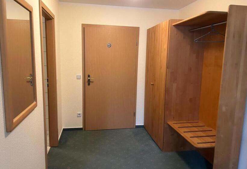 Номер Стандарт, Pension Am Schönower Schlosspark
