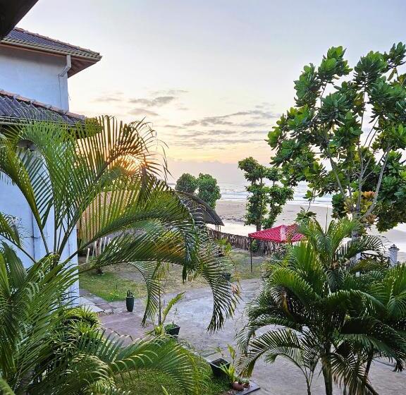 Номер Deluxe Кровать Кинг, Balance Beach Resort