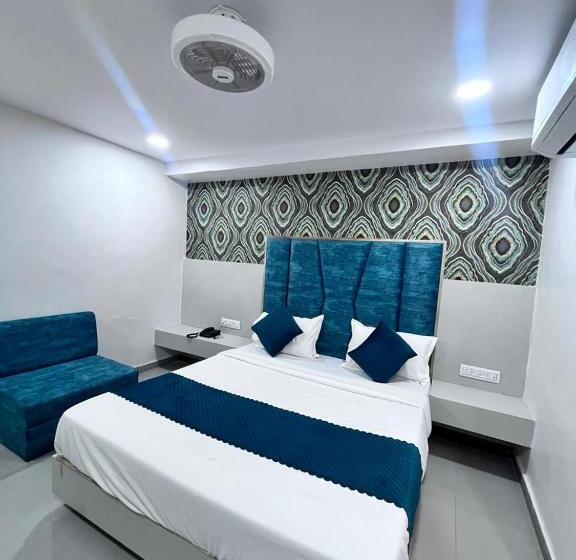 Номер Стандарт Трехместный, Fabhotel Grey Sky   Nr Gandhinagar Sector 11