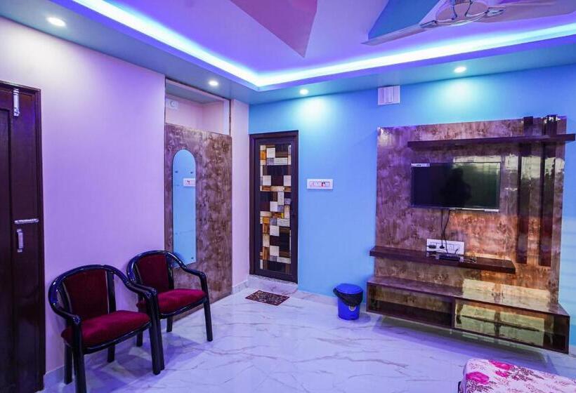 豪华套房, River Leaf Inn Taki !! Luxurious Rooms With River Facing Private Balconies !!