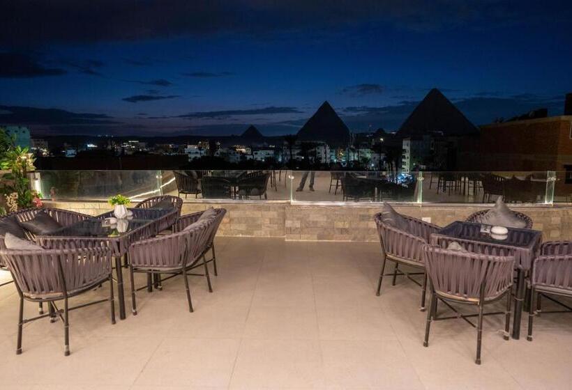 اتاق استاندارد با چشم‌انداز کوهستان, Tuya Pyramids