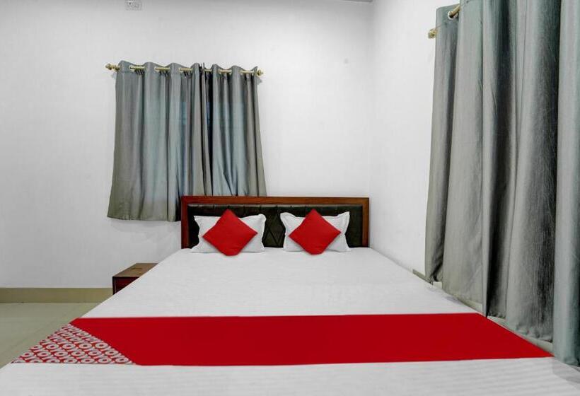 三人经典房间, Oyo Flagship Dev Laxmi Palace Hotel & Banquet