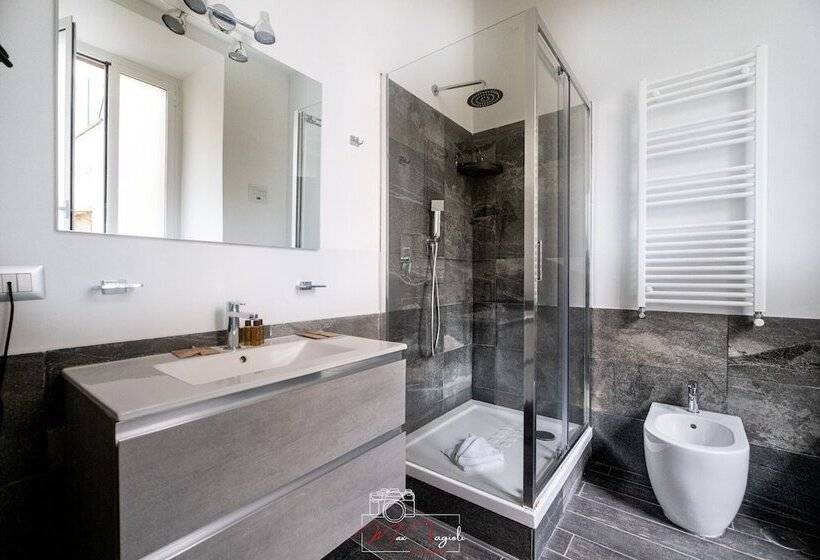 اتاق استاندارد سه نفره, Arch Rome Suites