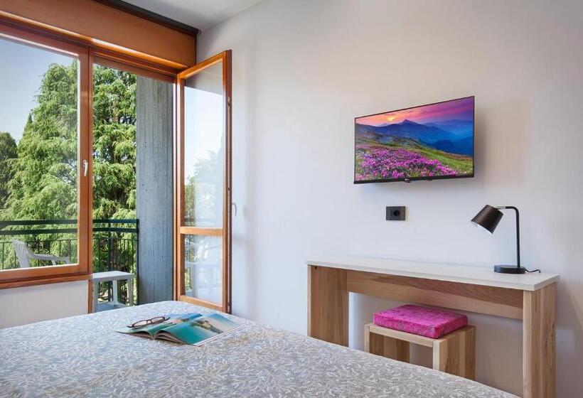 חדר סטנדרט עם מרפסת, Gabbiano   Garda Lake Collection
