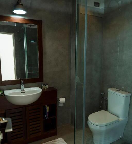 Номер Deluxe Вид на Море, Four Petals Inn