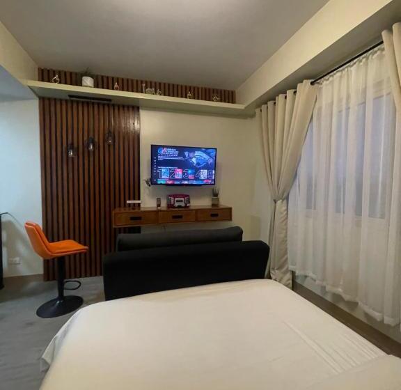 디럭스 스튜디오, Condo Home With Fast Wifi In Bacolod City