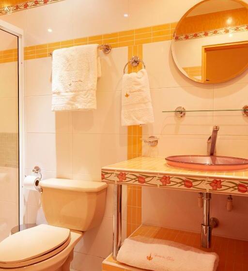 Четырехместный Номер Стандарт, Finca Hotel Brugmansia