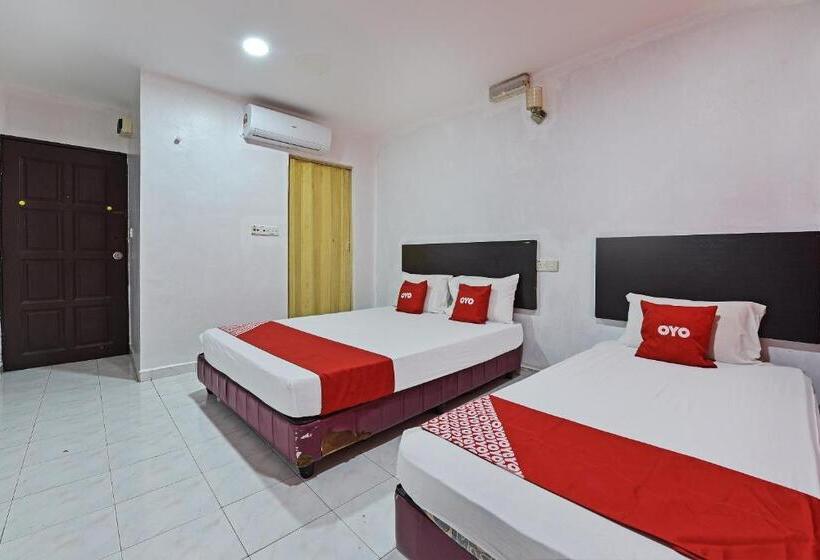 سوییت سوپریور, Oyo 90806 Rumah Tumpangan Laut Selatan