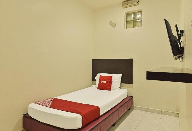 اتاق لوکس یک تخته, Oyo 90806 Rumah Tumpangan Laut Selatan