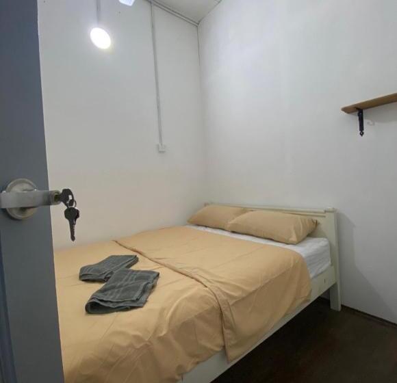 اتاق اکونومی, Rumahrehat