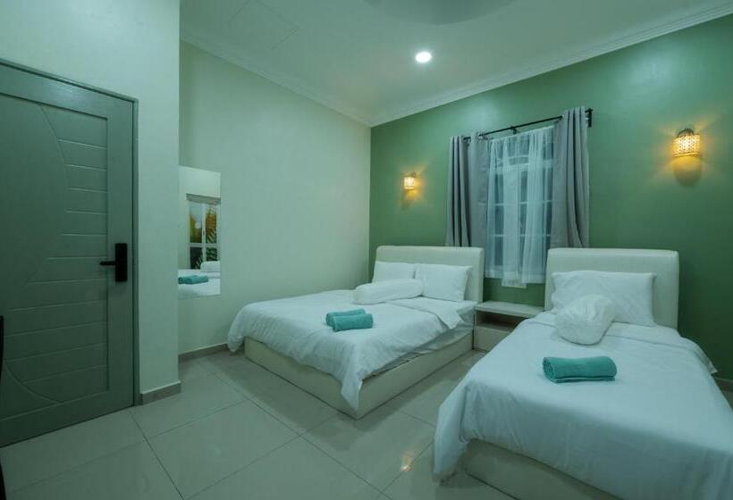 اتاق استاندارد چهار تخته, Villa Dracaena Melaka With Swimming Pool, Hill View And 20 Minutes To Town