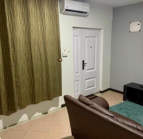 Студия Deluxe, Van Der Salle   Daisy S Garden