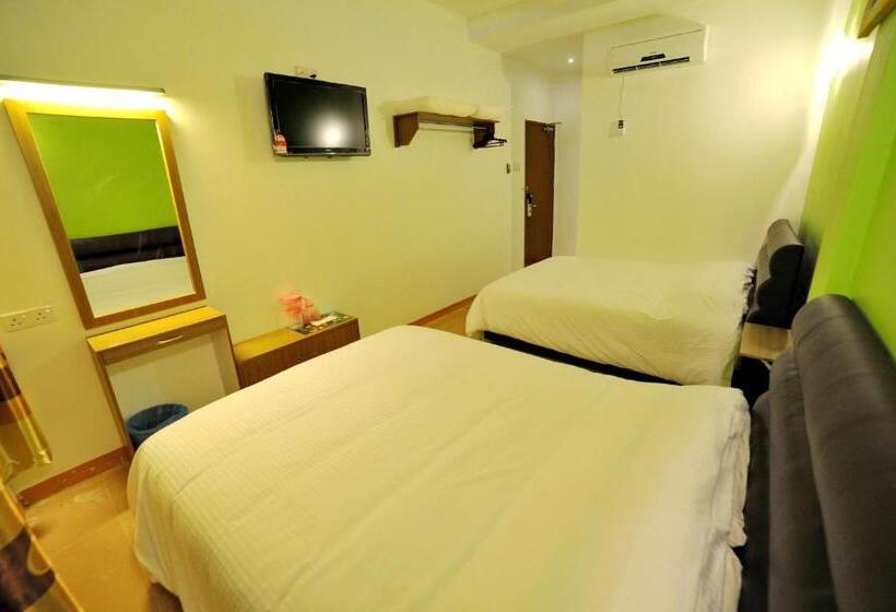 Семейный Номер Superior, Golden Gate Hotel Kemaman