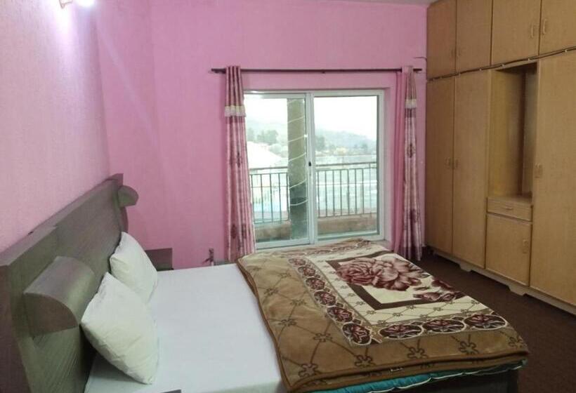 اتاق استاندارد با تراس, Al Sadiq Guest House
