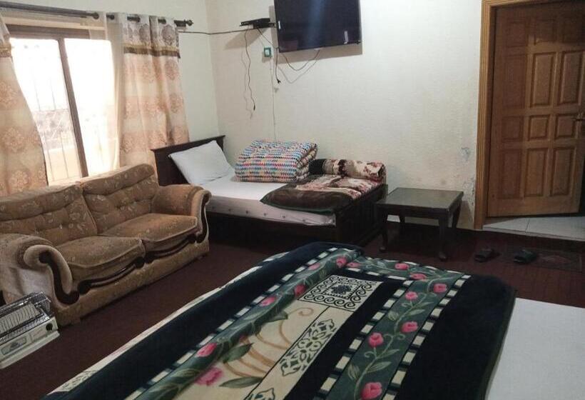 Economy Triple Room, Al Sadiq Guest House