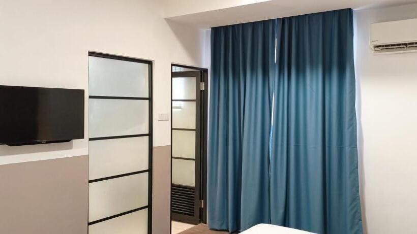 Номер Стандарт, Roxy Hotel Sri Aman