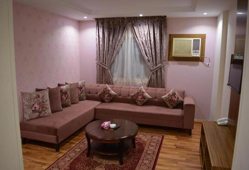 Апартаменты Deluxe 3 Спальни, Marina Palace