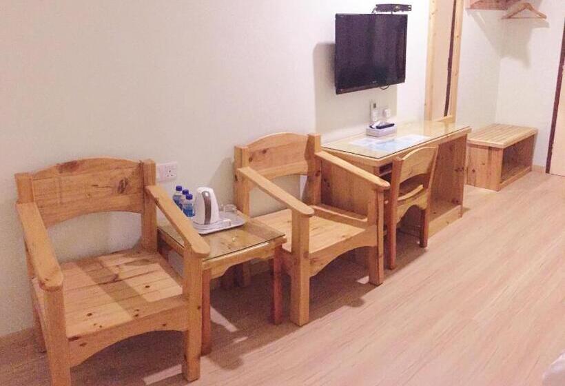 Семейный Номер, Semerah Garden