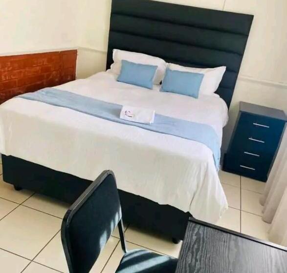 Номер Стандарт, Tshinakie Guesthouse Pretoria