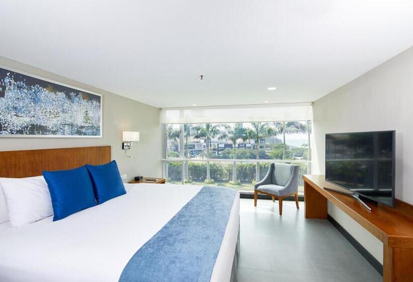 패밀리 스위트, Wyndham Manta Sail Plaza Hotel And Convention Center
