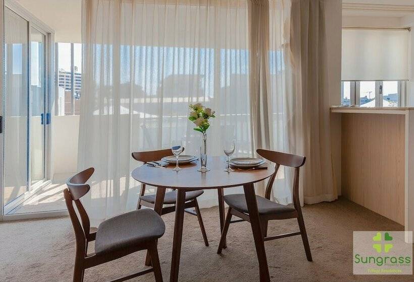 Апартаменты 2 Спальни, Trilogy Residences