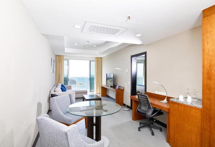 프레지덴셜 스위트, Wyndham Manta Sail Plaza Hotel And Convention Center
