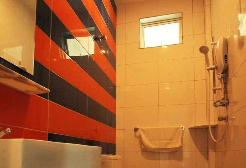 Quarto Estandar, Eastville Residence