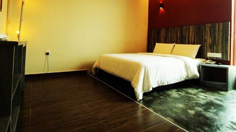 Quarto Estandar, Eastville Residence