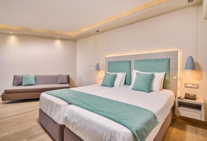 اتاق راحتی با چشمانداز استخر, Palazetto Suites Zakynthos   Adults Only