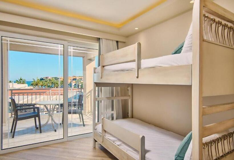 اتاق خانوادگی با چشمانداز استخر, Palazetto Suites Zakynthos   Adults Only