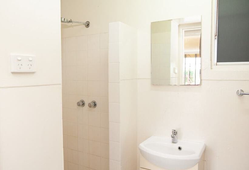 Номер Стандарт, Royal Hotel Singleton