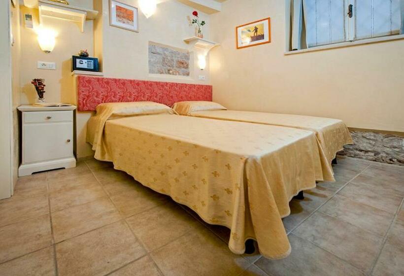 스탠다드 룸, Guest House Sotto I Volti Centro Storico