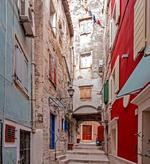 스탠다드 스튜디오, Guest House Sotto I Volti Centro Storico