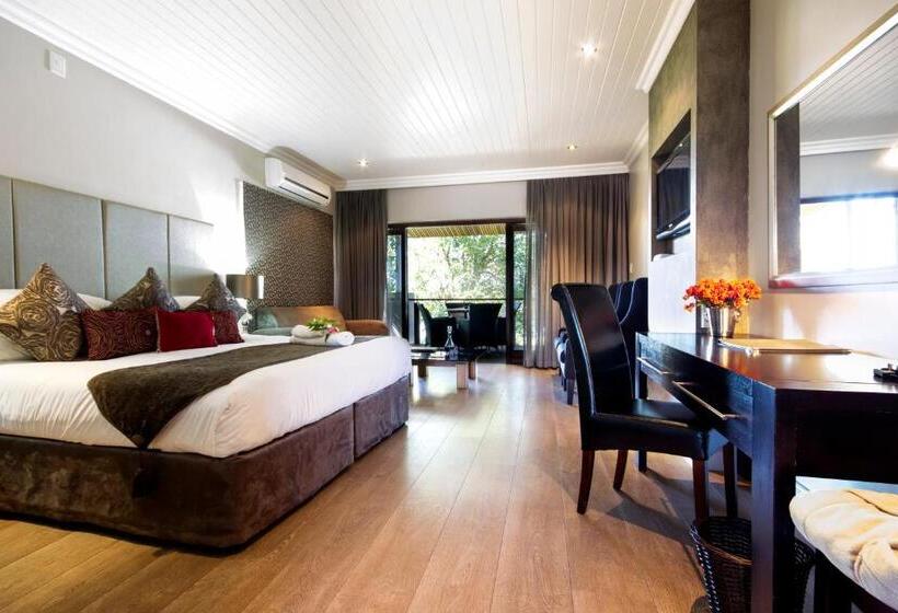 Номер Superior, River Place Manor