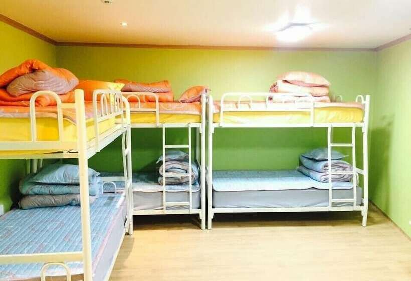 共用房间的床, Yeosuro Guesthouse   Hostel