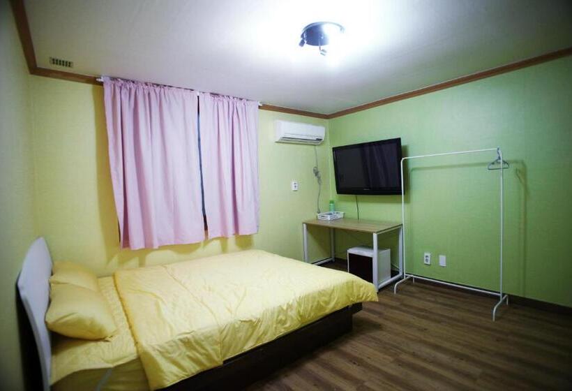 חדר סטנדרט, Yeosuro Guesthouse   Hostel