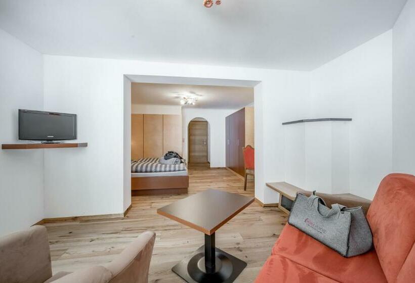 سوییت جونیور, 4 Sterne Superior Mühle Resort 1900   Adults Only