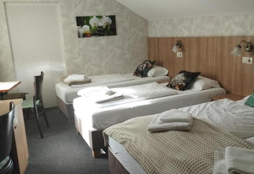 四人标准间, Jázmin Panzió Közös Konyhával